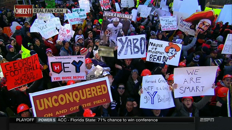 Illustration for article titled "Yale Cites Wikipedia": Your College GameDay Sign Roundup